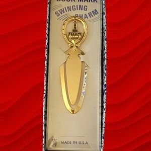 Vintage Gold Tone Oil Derrick Rig Swinging Charm Book Mark Made in USA In Box
